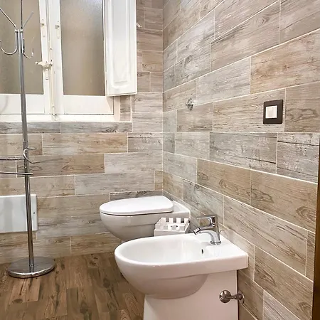 Dani's House - Nel Cuore Di Pensjonat