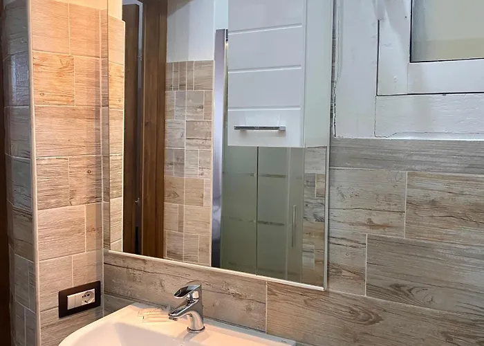 Dani's House - Nel Cuore Di ゲストハウス 3*